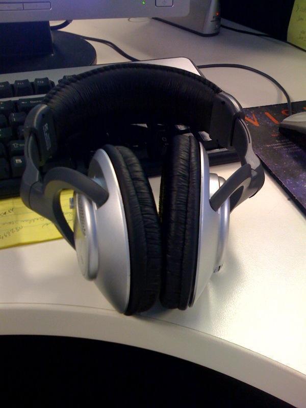 New wireless headphone, these things are great